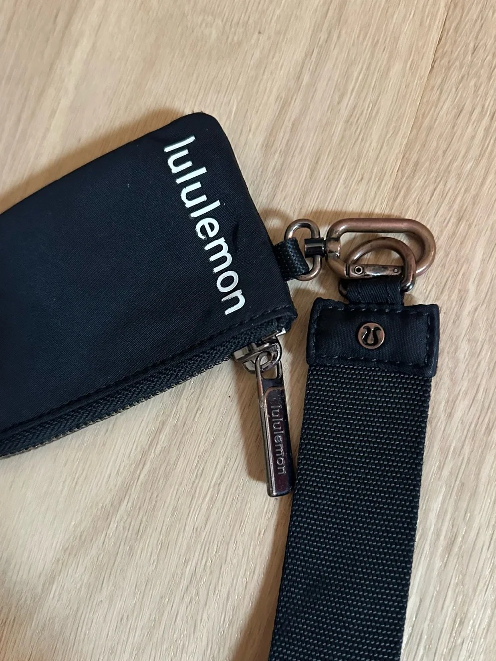 lululemon athletica Black Key & Card Holder Wristlet